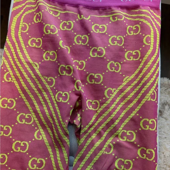 GUCCI Logo Pink Leggings - Picture 6 of 15